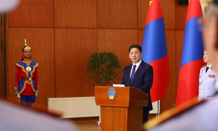 Шилдэг сонсогч, сурагчид шагнал гардууллаа