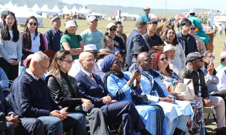 COP17 хурлын төлөөлөгчид "Нүүдэлчин" дэлхийн соёлын фестивальд зочилж, монголчуудын соёлын өв, уламжлалтай танилцлаа