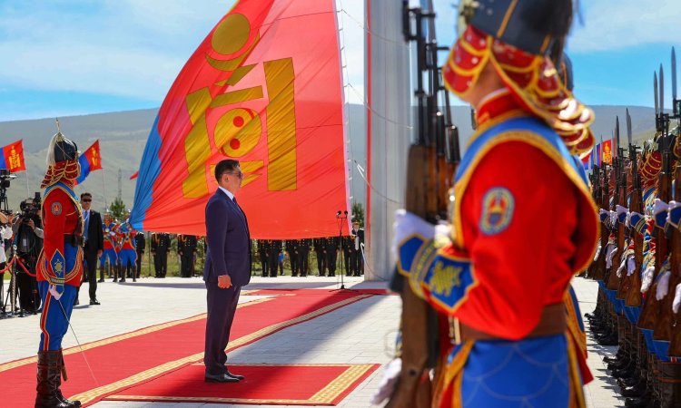 НҮБ-д гишүүнээр элссэн ойг тохиолдуулан Төрийн далбаа мандууллаа